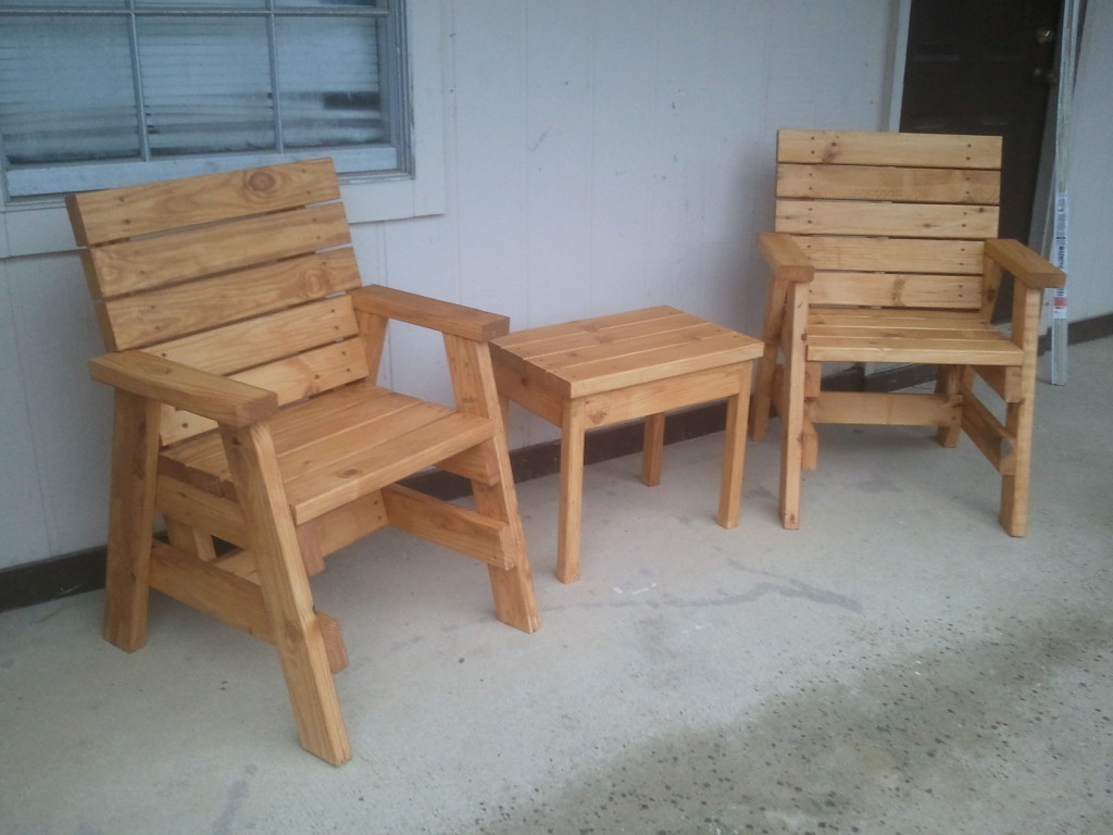 How To Build 2 Outdoor Arm Chairs And A Side Table | Jays 