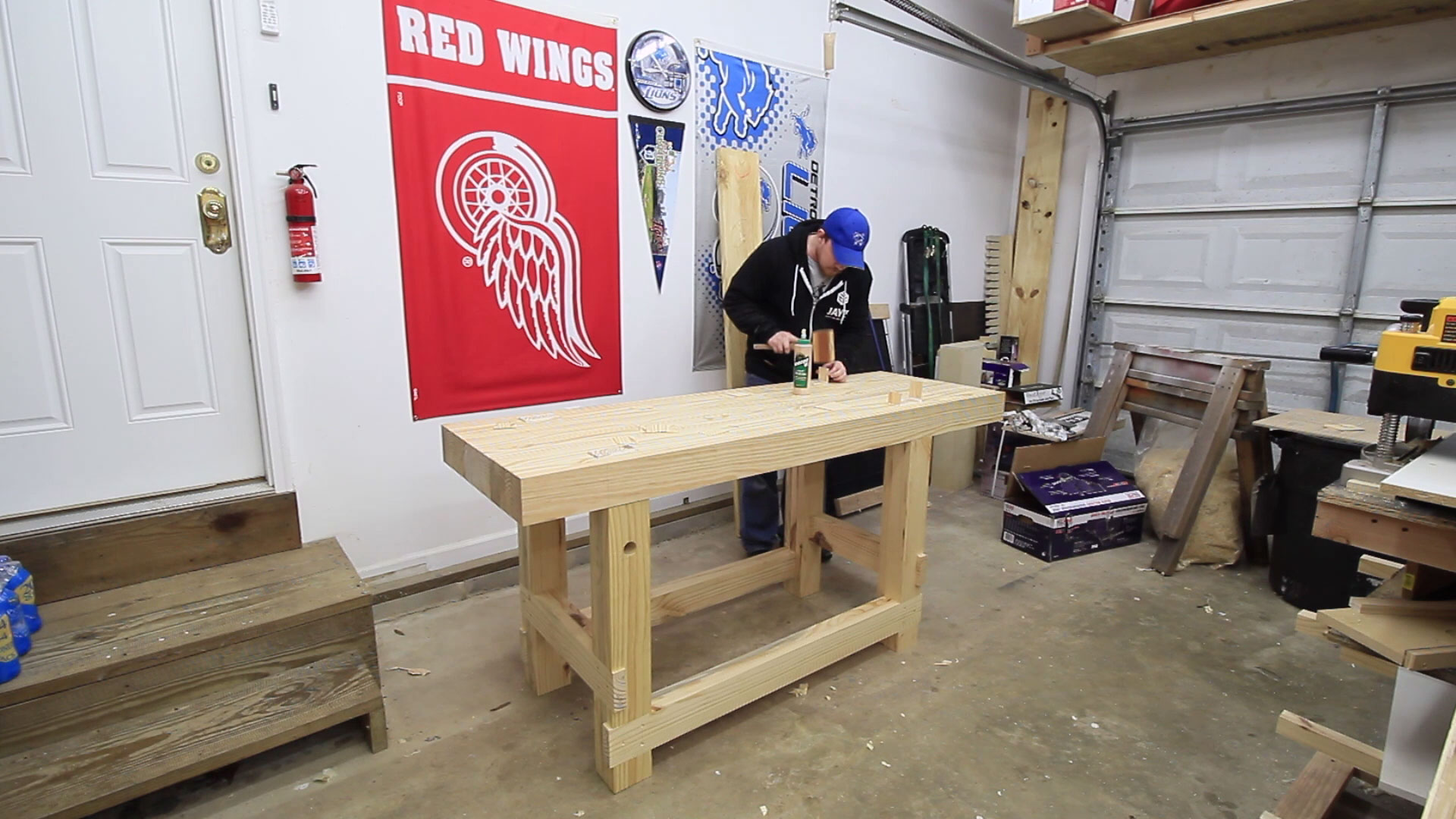 Build A Woodworking Workbench | Jays Custom Creations
