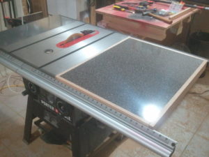 Table saw extension wing