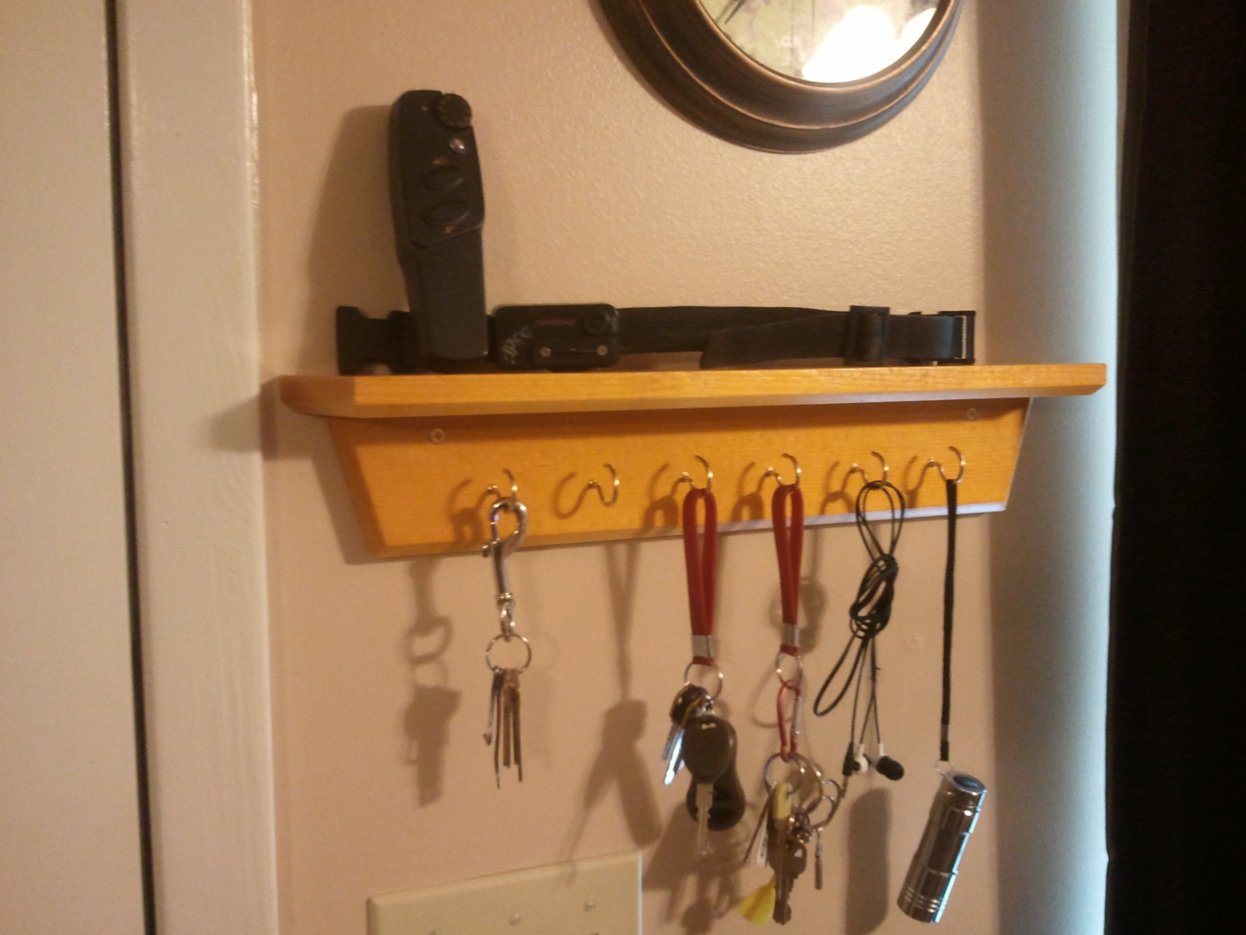 Key holder shelves