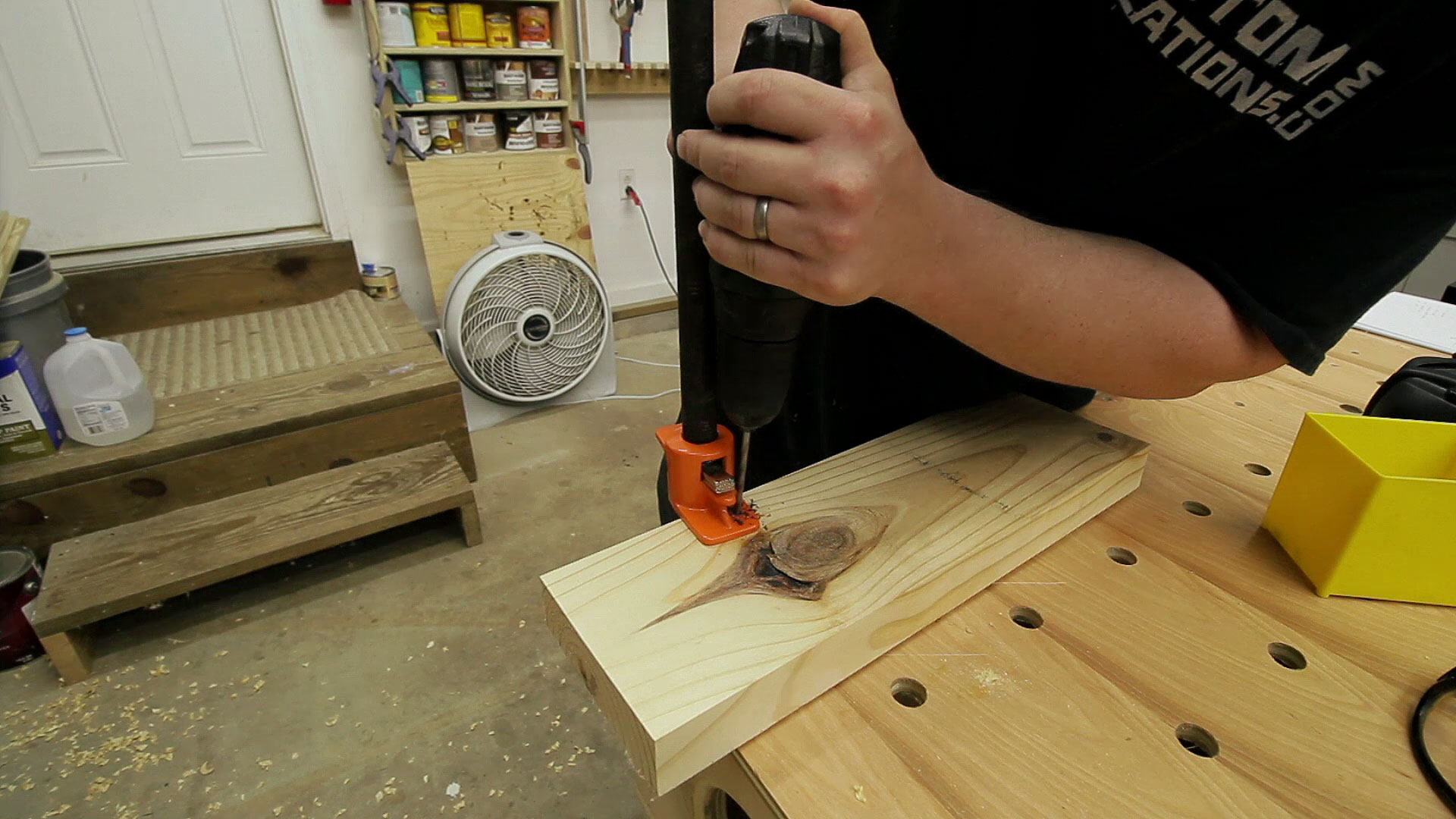 Фигурный вырез доски инструмент. Bench vise 10'' jaw width 250mm. Woodworking element 4k. Woodworking element. Easy strong
