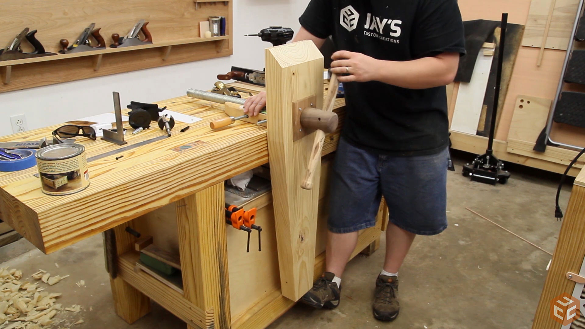 Leg Vise on a 2×4 Workbench | Jays Custom Creations