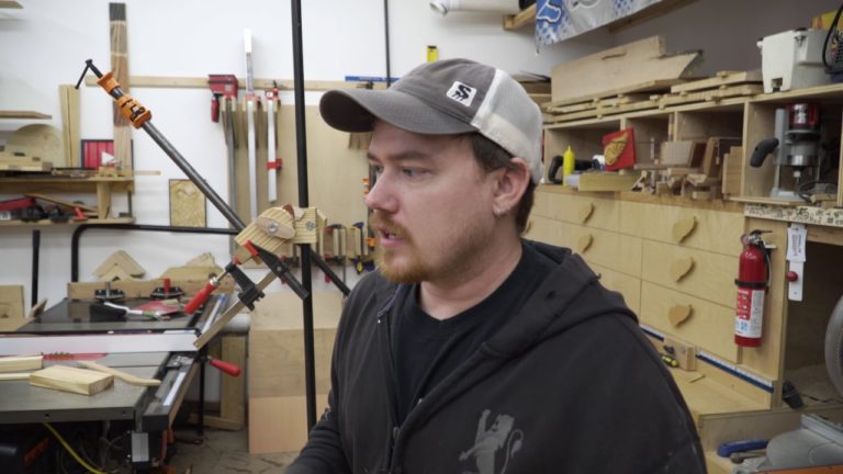 Vlog #105: Shellac finish & studio camera stand